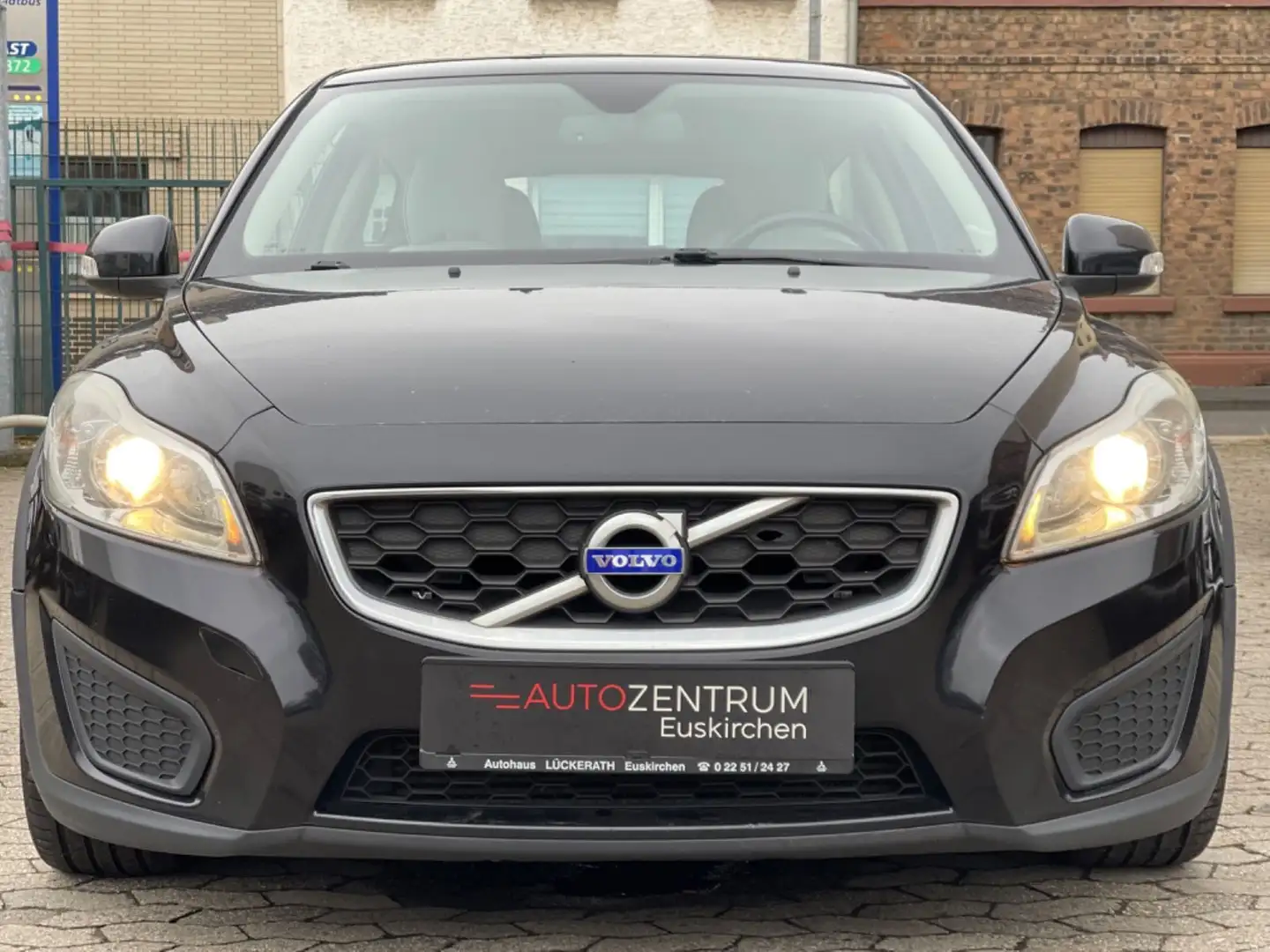 Volvo C30 1.6 D Drive Kinetic Tempo | Klimaaut. | PDC Černá - 2