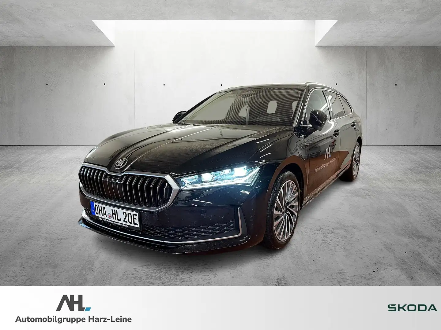 Skoda Superb Combi Laurin & Klement iV *HYBRID; VOLL* Schwarz - 1