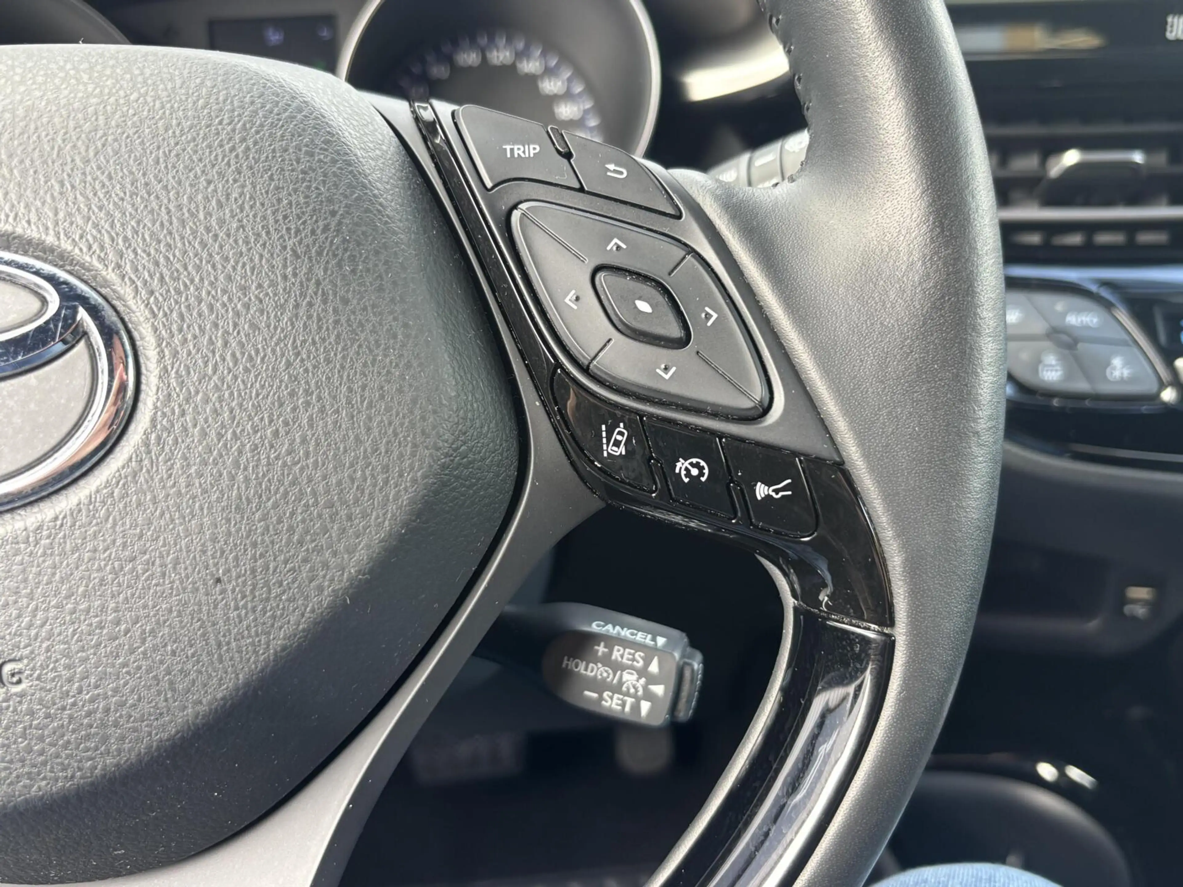Toyota C-HR 2.0 Hybrid Launch Edition | Leder | Elektr. stoel — photo 25