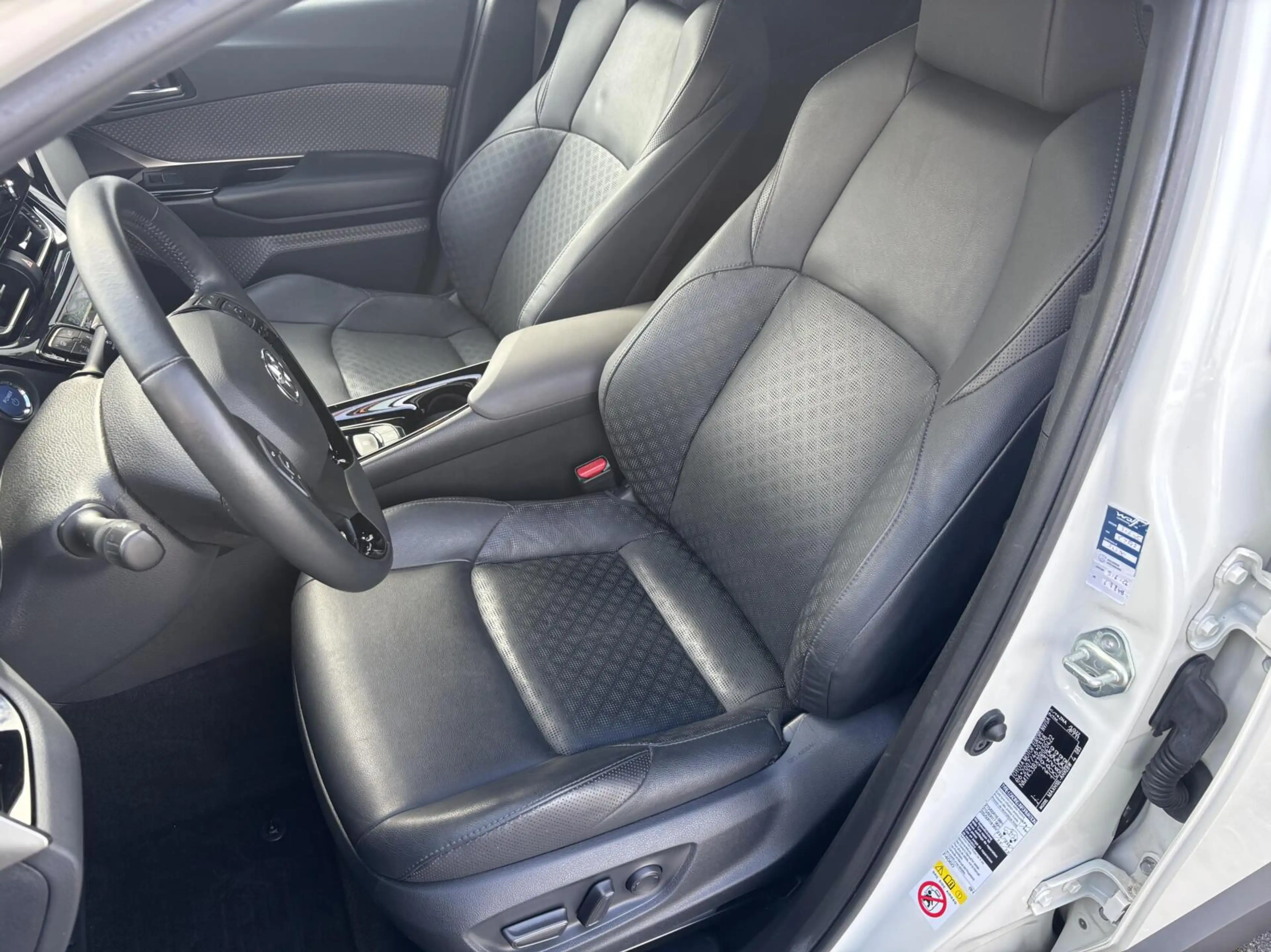 Toyota C-HR 2.0 Hybrid Launch Edition | Leder | Elektr. stoel — photo 31