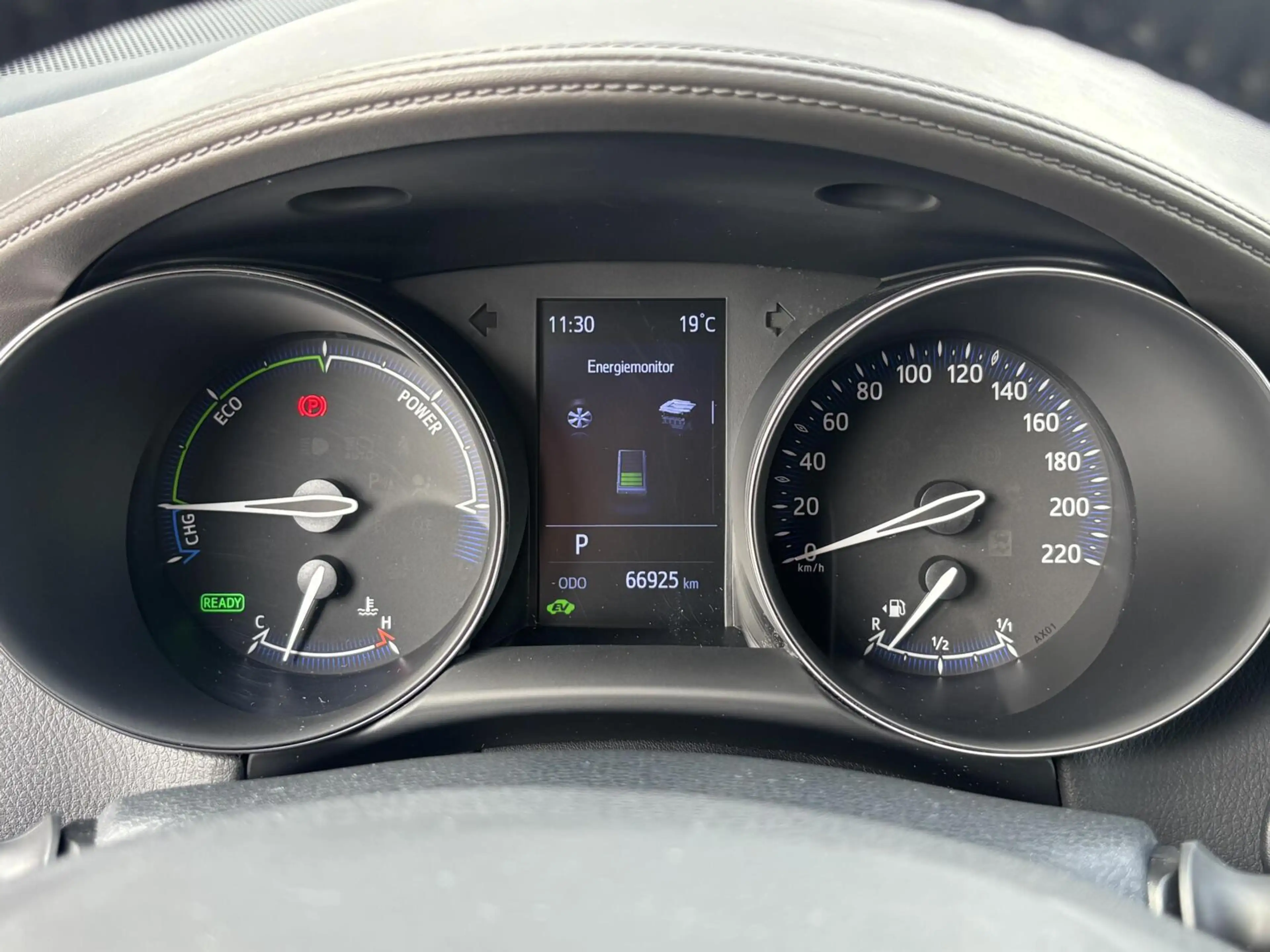 Toyota C-HR 2.0 Hybrid Launch Edition | Leder | Elektr. stoel — photo 29