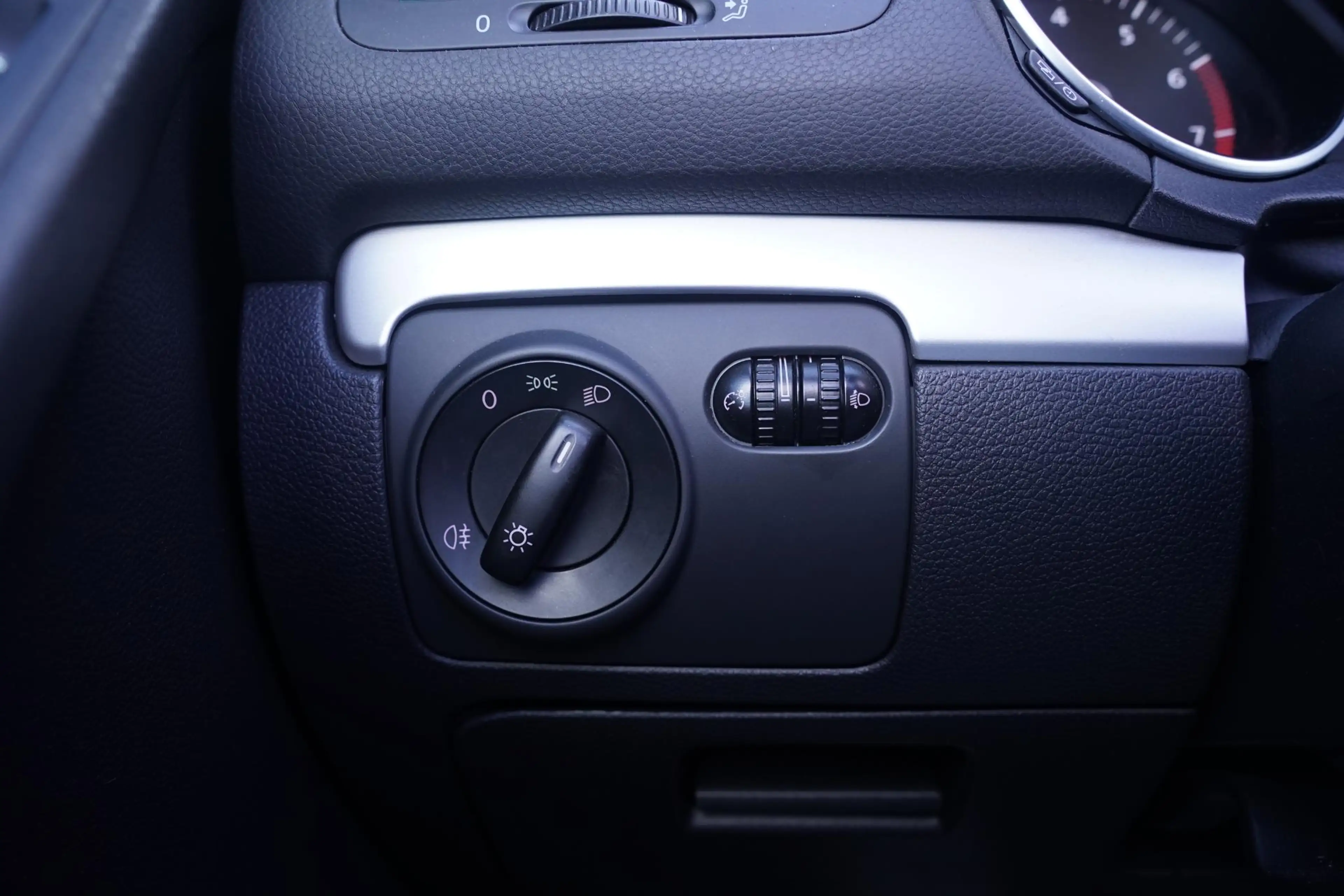 Volkswagen Golf Cabriolet 1.4 TSI navigatie climate-controle electr.pakket e — photo 31