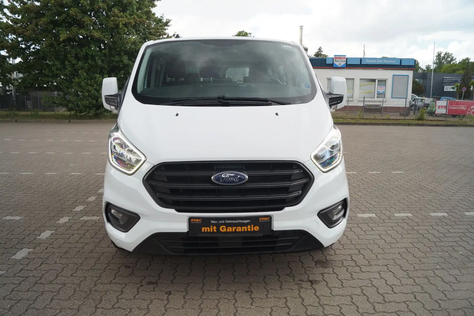 Ford Transit 2,0TDCI Custom 340 9-Sitzer Navi SHZ PDC Blanc - 2