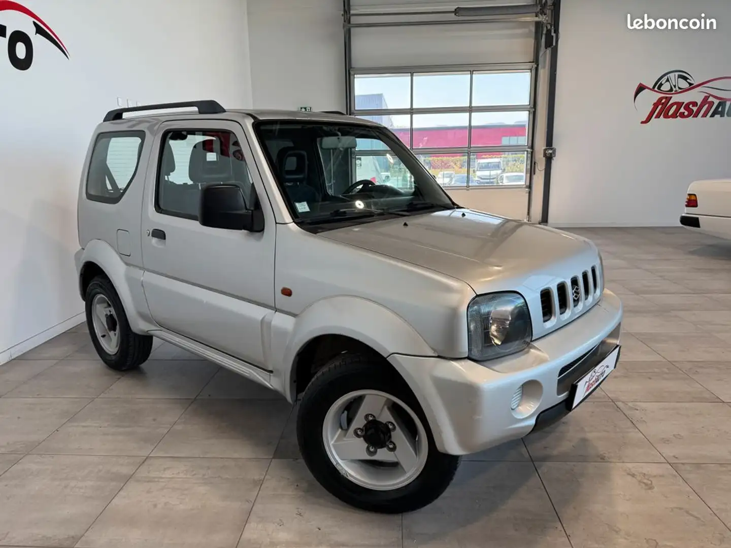 Suzuki Jimny 1.3 i 80cv-4X4 Gris - 2