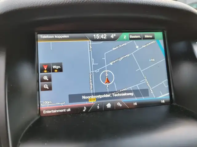 Ford Focus view 12