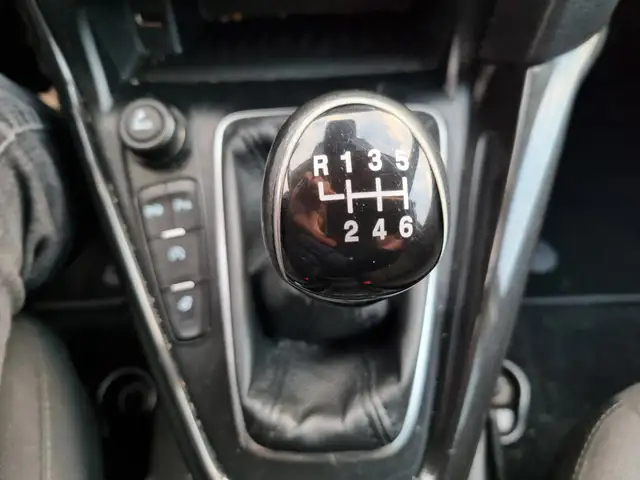 Ford Focus view 21