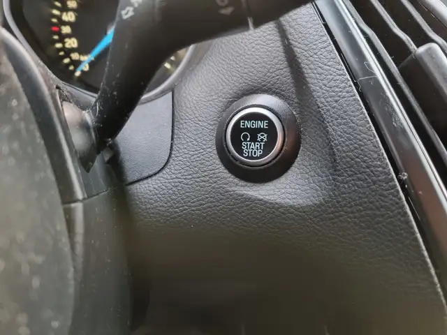 Ford Focus view 22
