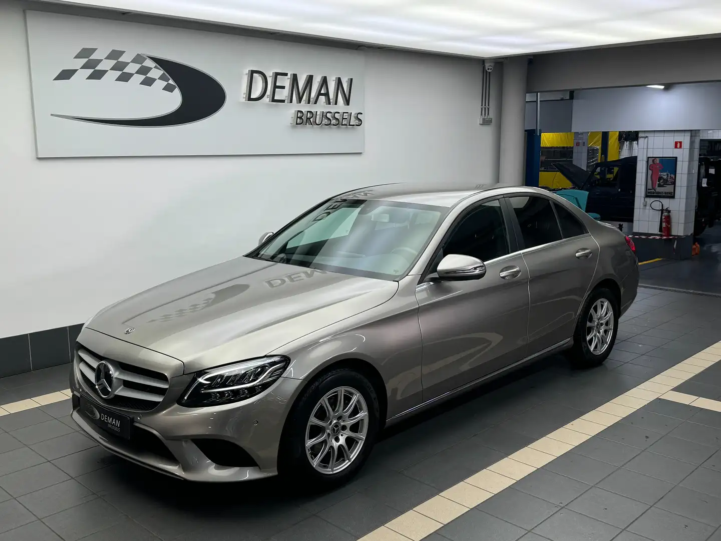 Mercedes-Benz C 180 Auto Business Solution Beige - 1