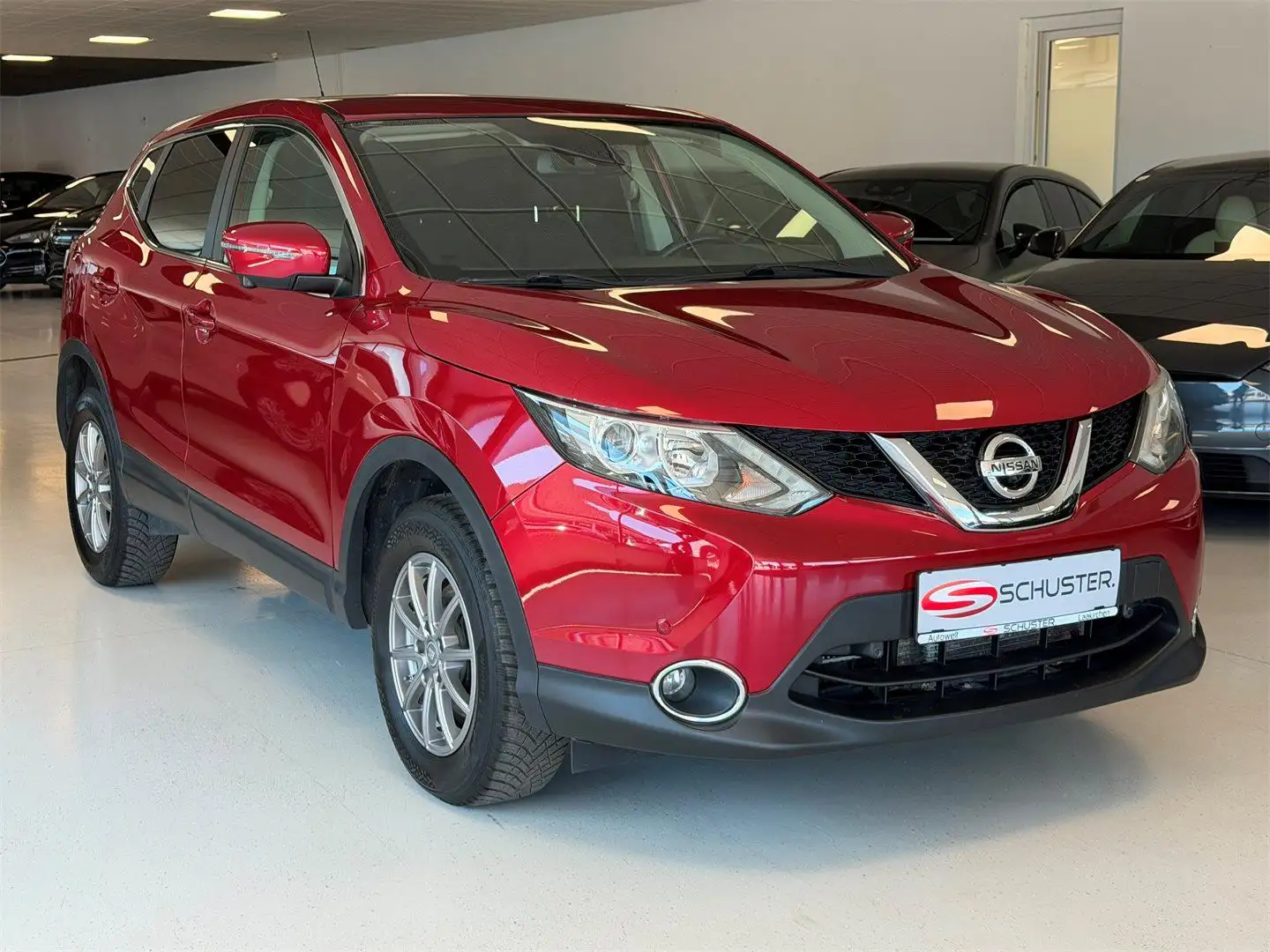 Nissan Qashqai 1,6 dCi N-Connecta Aut. Rot - 1