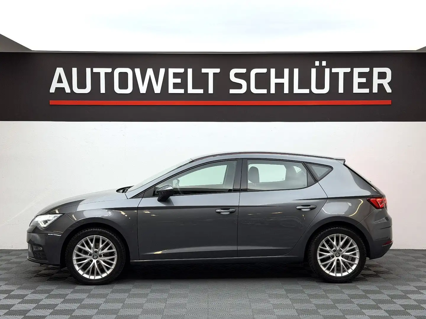 SEAT Leon 1.6 TDI Style Navi*LED*PDC*GRA*Alcantara* Gris - 2