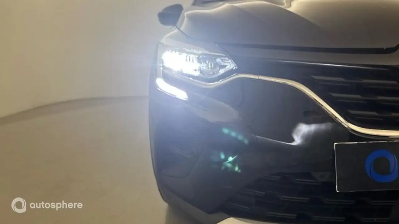 Renault Captur — photo 17