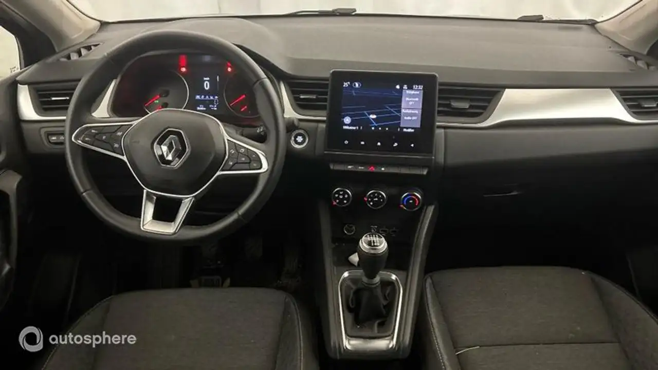 Renault Captur — photo 11