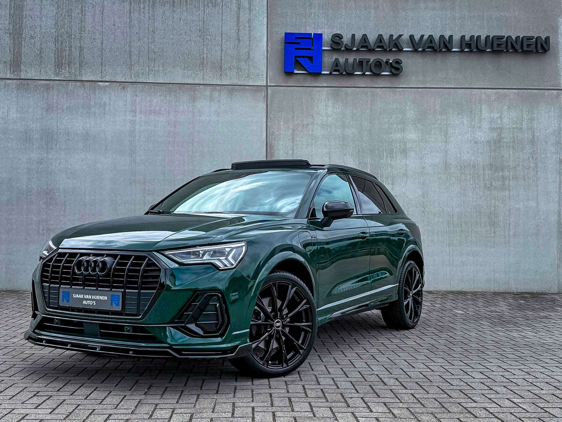 2022 Audi Q3