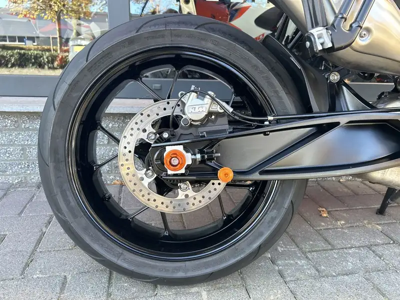 KTM 790 Duke - foto 7