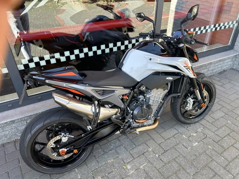 KTM 790 Duke - foto 3