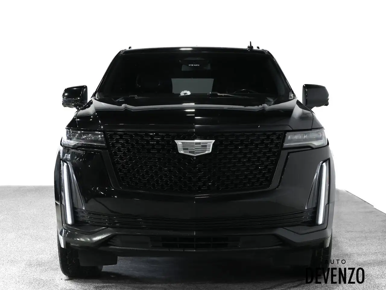 Cadillac Escalade снимка Cadillac Escalade