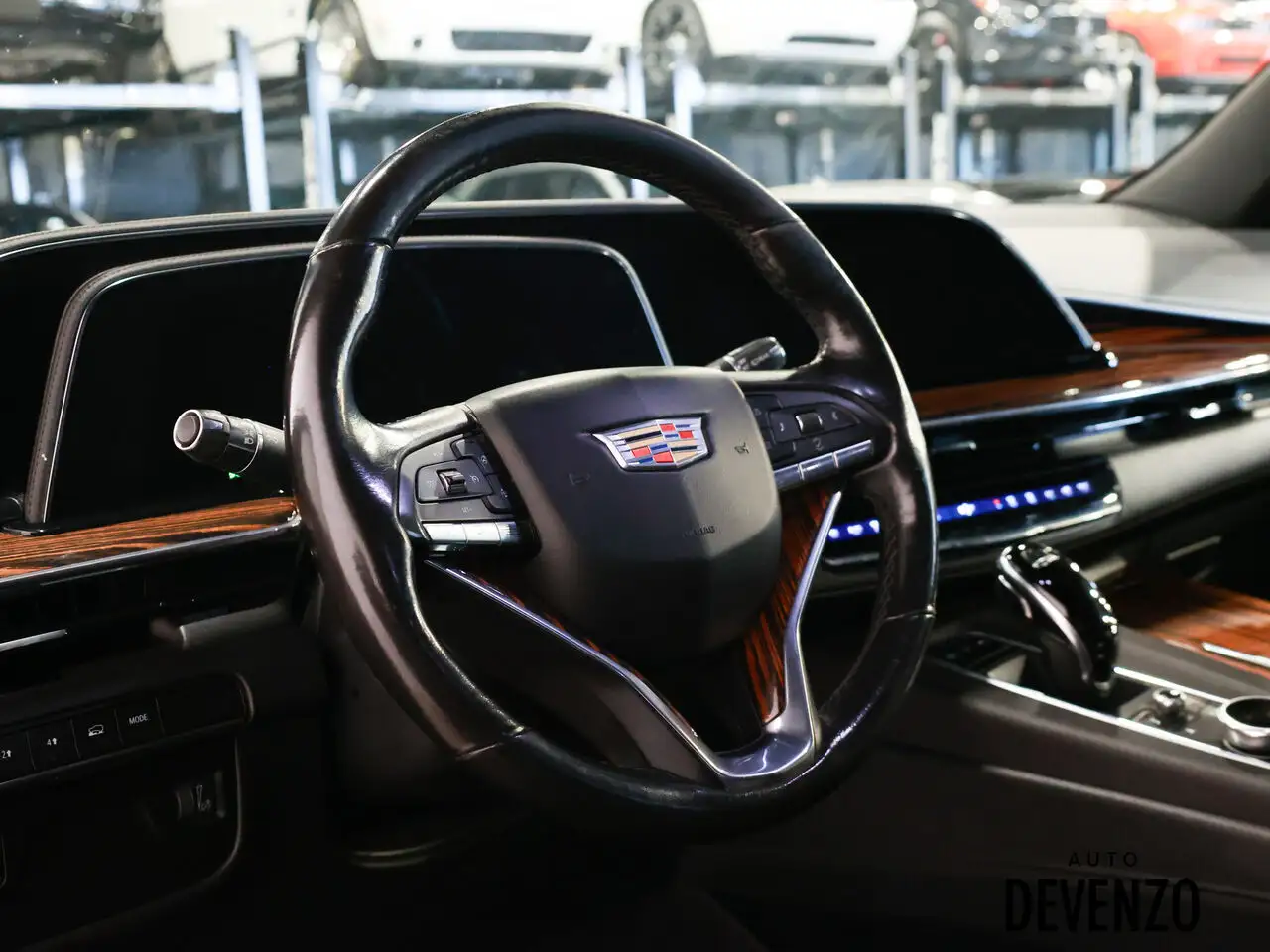 Cadillac Escalade снимка Cadillac Escalade