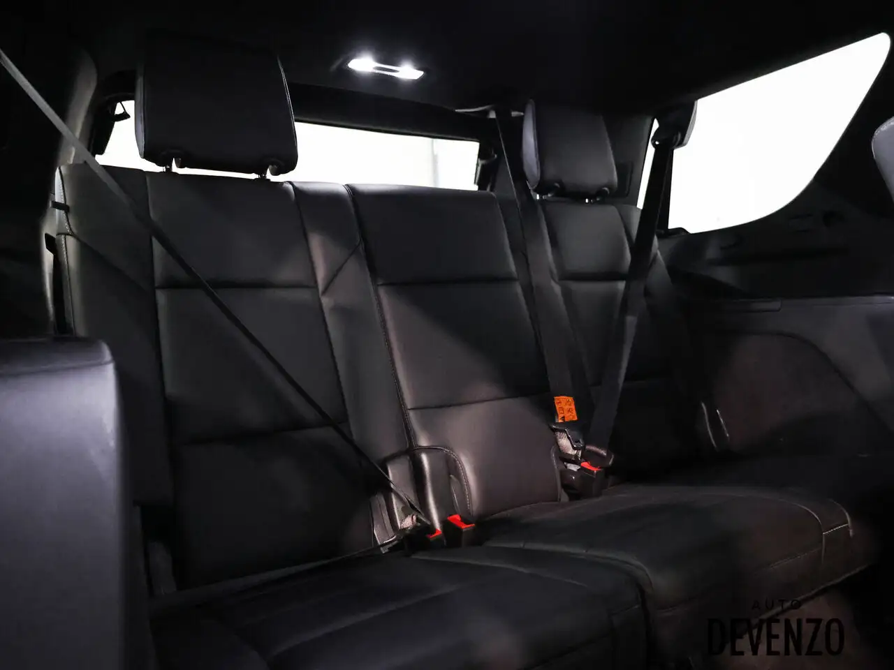 Cadillac Escalade снимка Cadillac Escalade