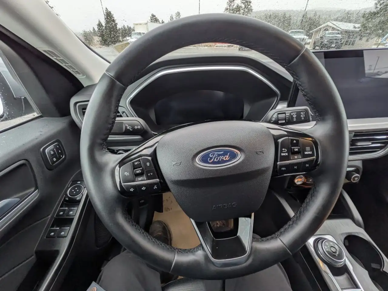 Ford Escape снимка Ford Escape