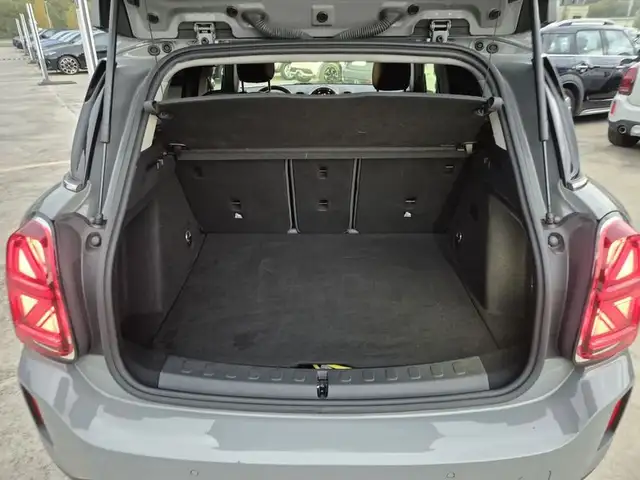 Mini Cooper Se view 12
