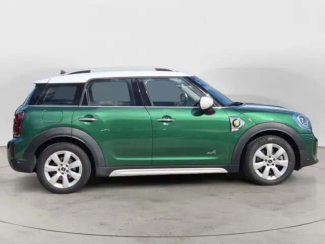 Mini Cooper Se view 5