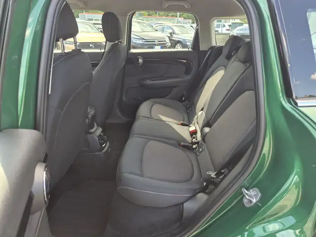 Mini Cooper Se view 7