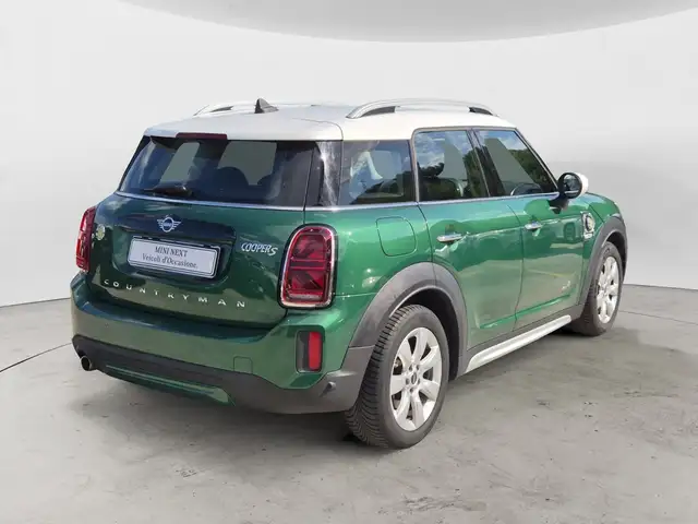 Mini Cooper Se view 4