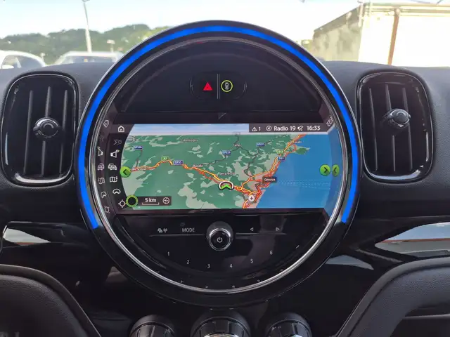 Mini Cooper Se view 11