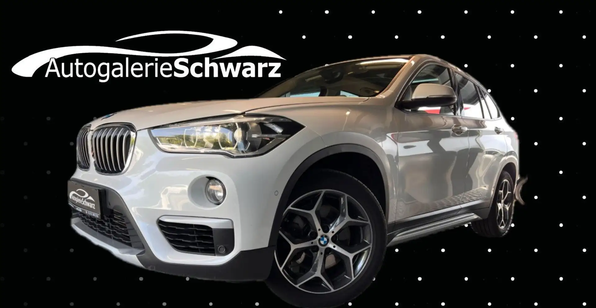 BMW X1 xDrive25i X-LINE LED ACC LEDER H/K AHK PANO Wit - 1