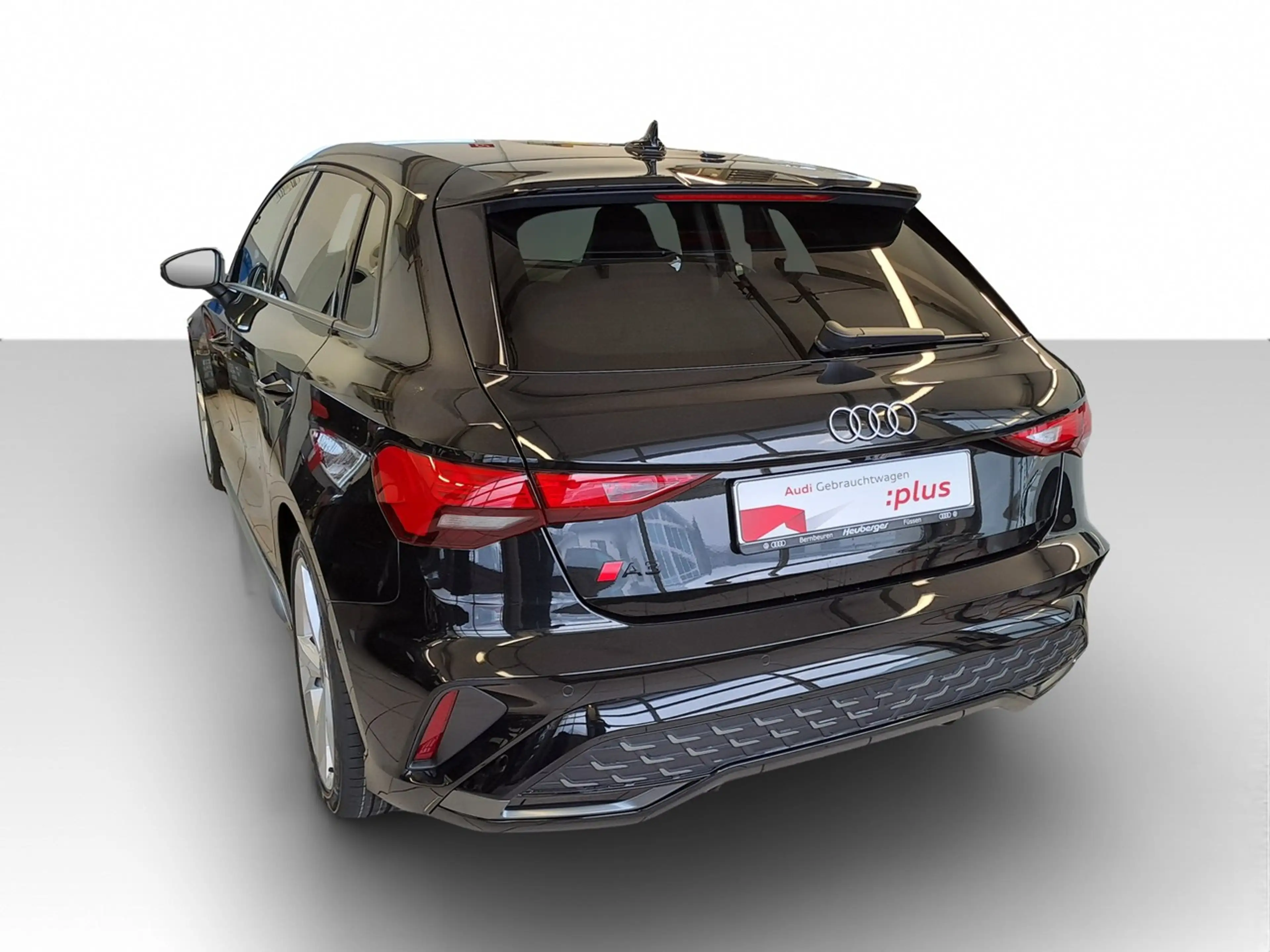 Audi A3 Sportback 35 TFSI S tronic S line, Navi, ACC — photo 3