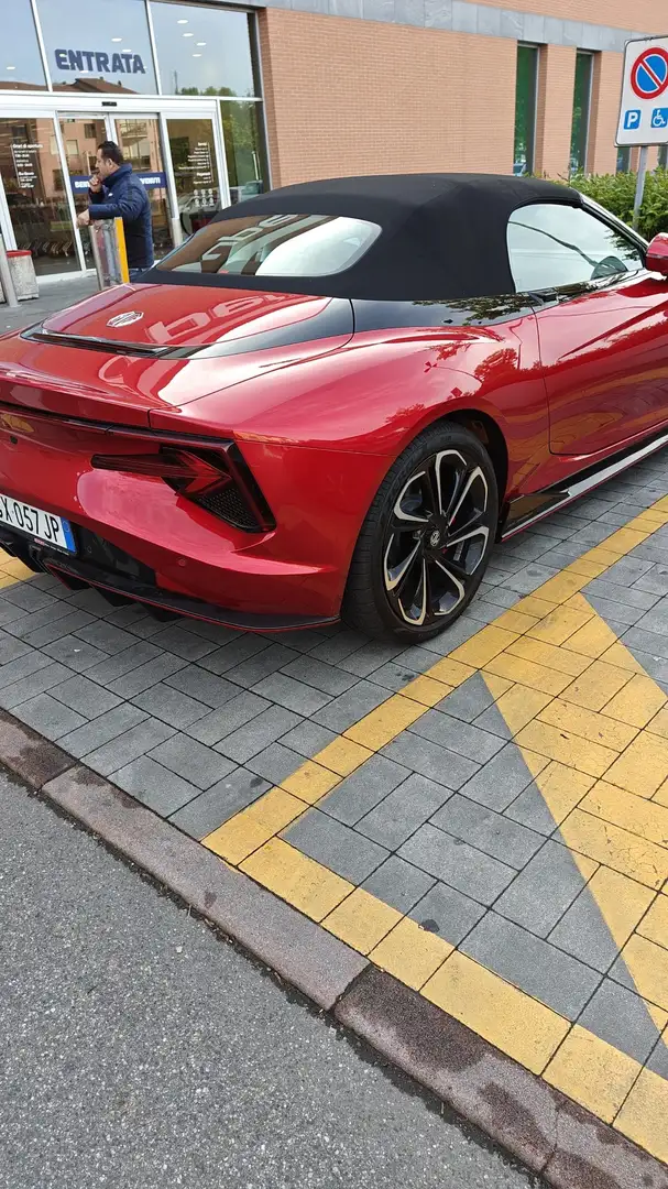 MG Cyberster AWD 507 cv - 1