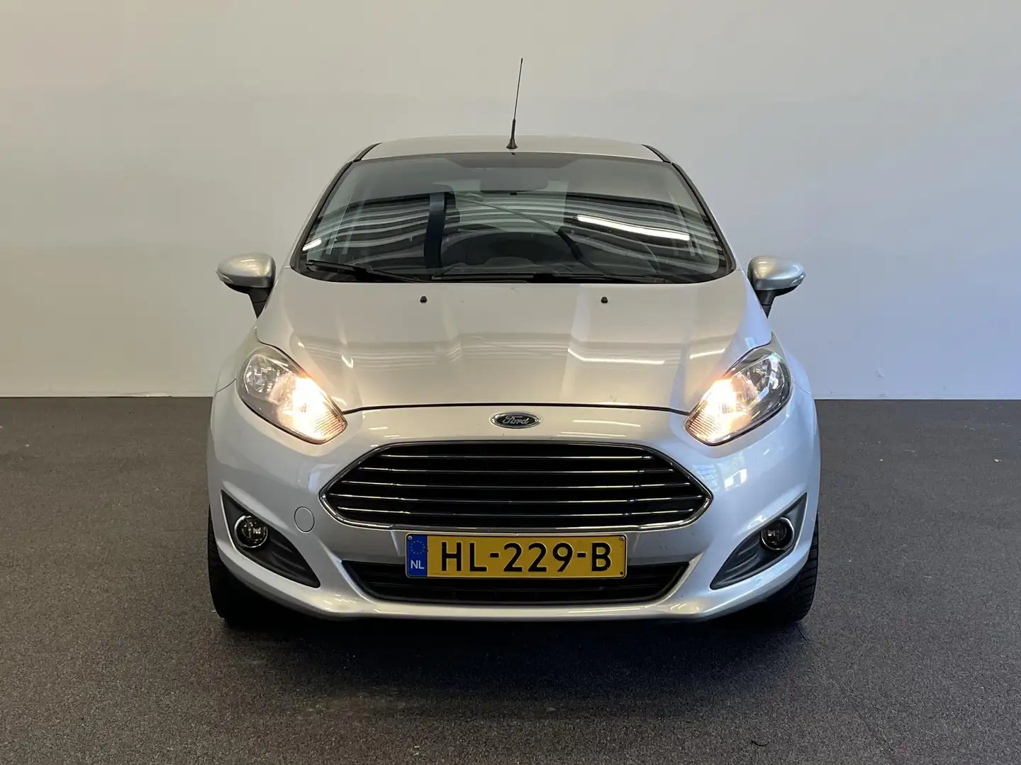 Ford Fiesta 1.0 Style Airco Lichtmetalen velgen Radio Elektris Zilver - 2
