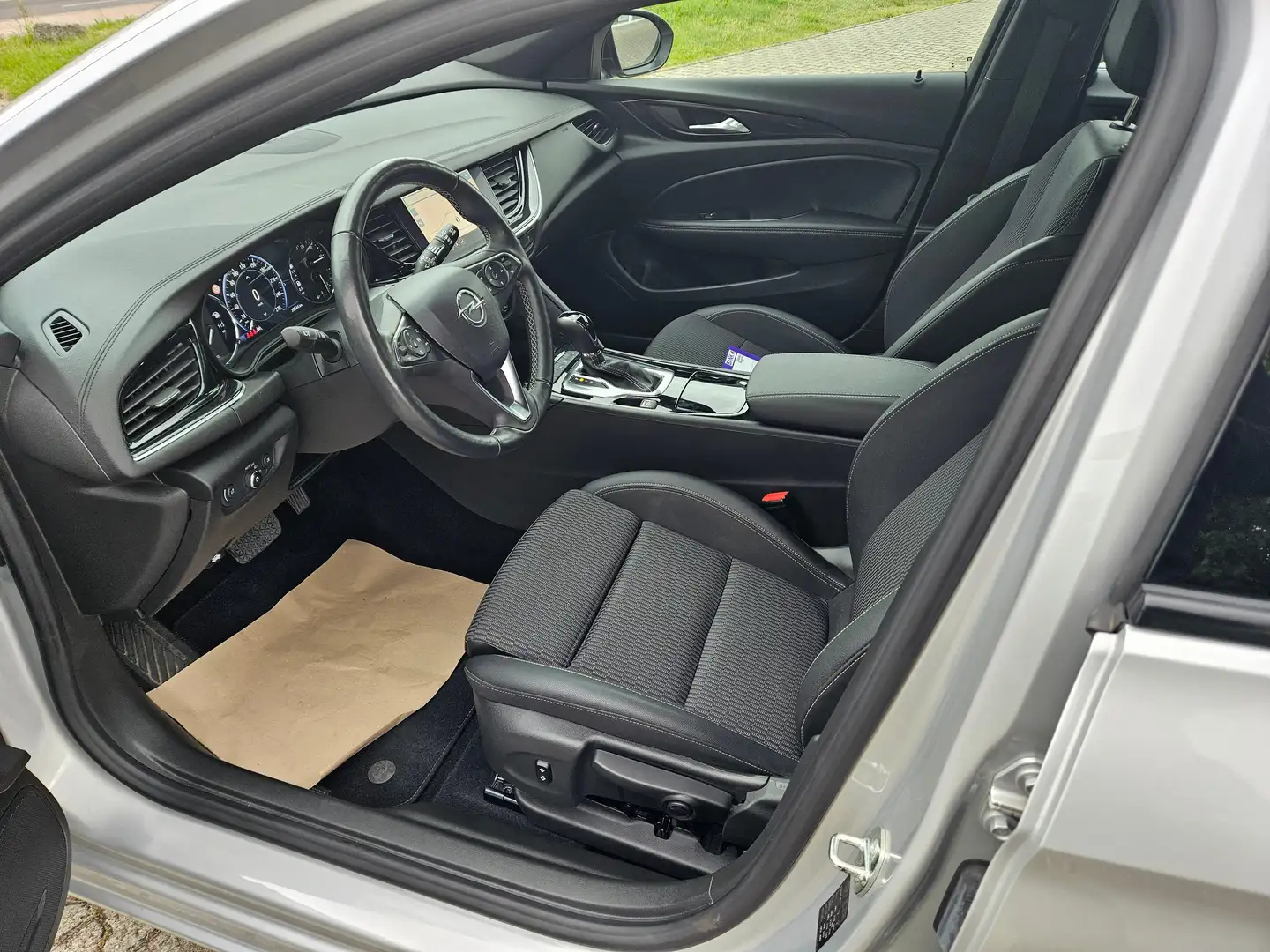 Opel Insignia ST Elegance Voll-LED NAVI-Pro Winter-Paket PDC ... Silber - 2