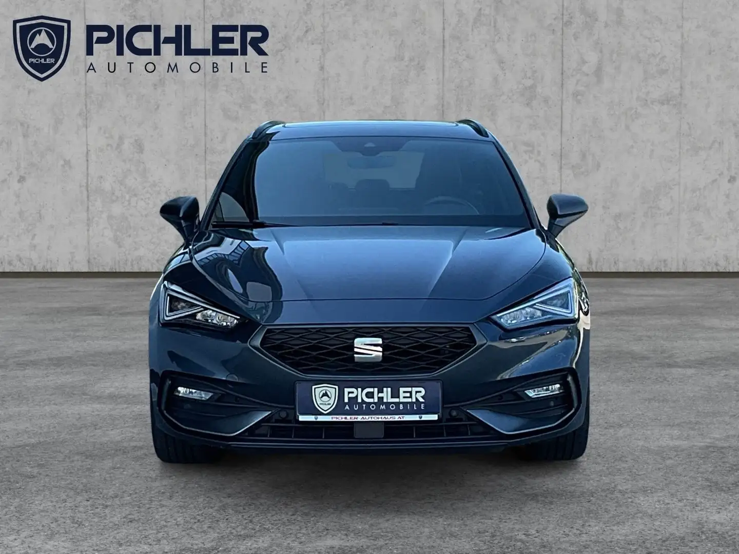 SEAT Leon FR 1.5 eTSI ACT DSG Grau - 2