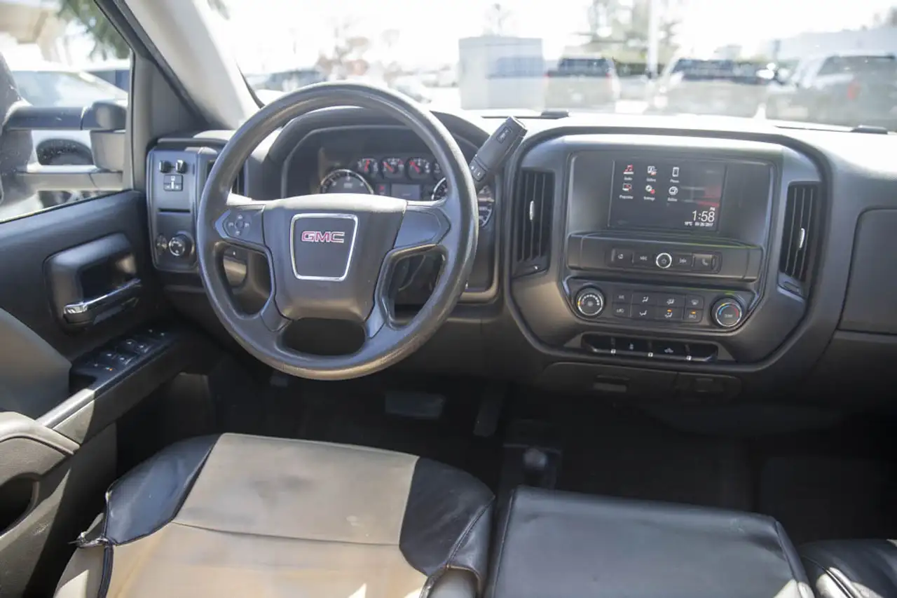 GMC Sierra 1500 снимка GMC Sierra 1500
