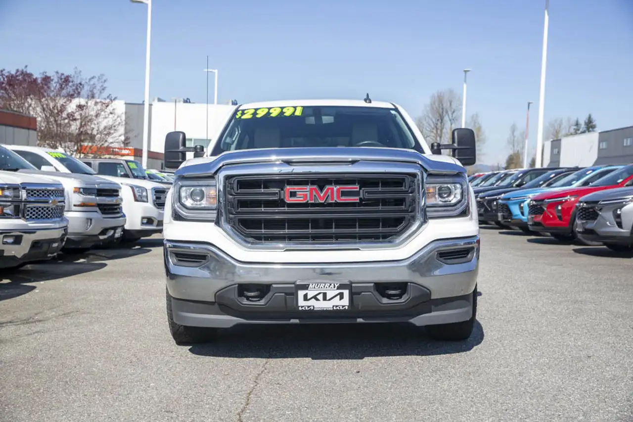 GMC Sierra 1500 снимка GMC Sierra 1500