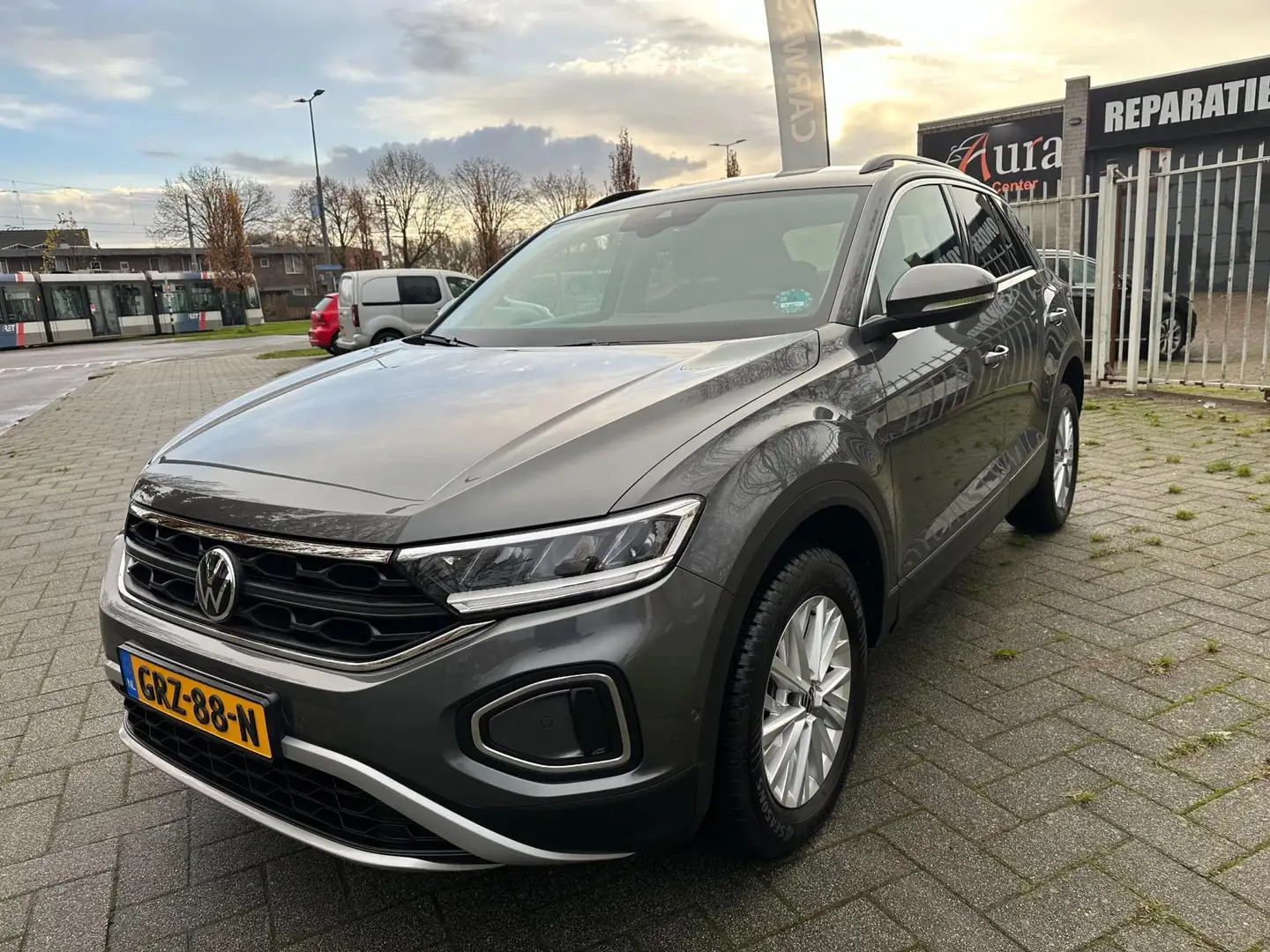 Volkswagen T-Roc 1.0 TSI Style Grigio - 1