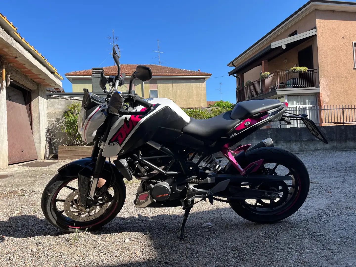 KTM 125 Duke Bianco - 2