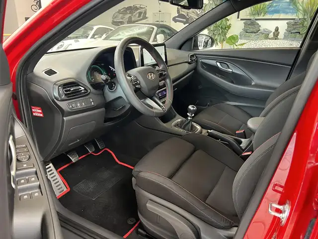 Hyundai i30 view 12
