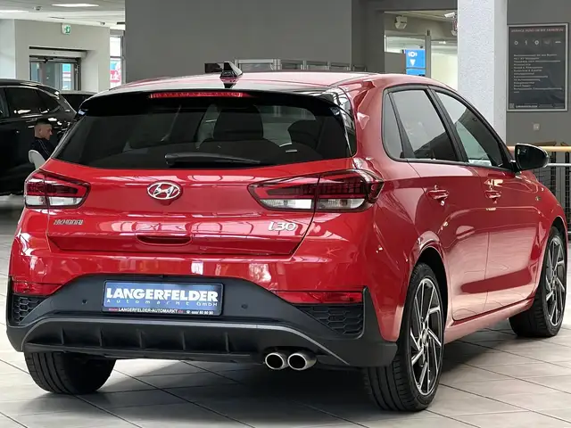 Hyundai i30 view 3
