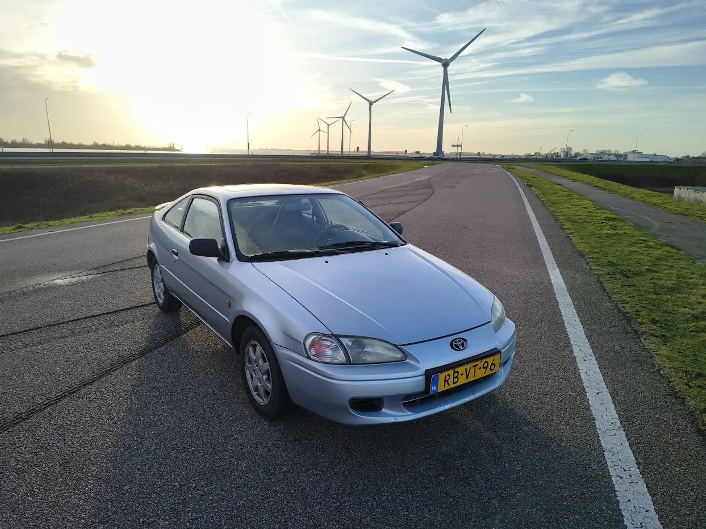 Toyota Paseo Paseo 1.5i Silber - 1