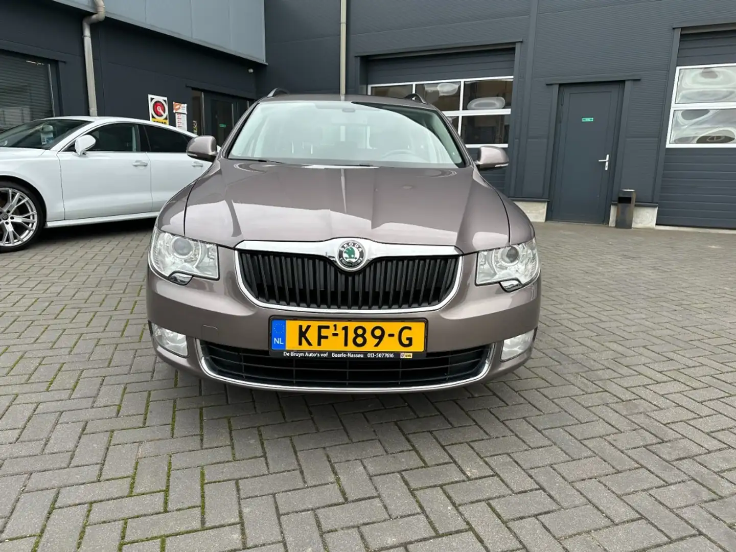 Skoda Superb Combi 1.4 TSI Ambition Business met navigatie, cru Blauw - 2