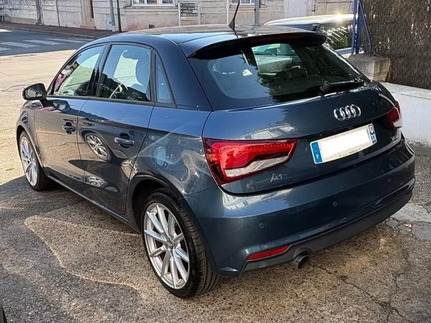 Audi A1 A1 Sportback 1.0 TFSI ultra 95 S line - 2