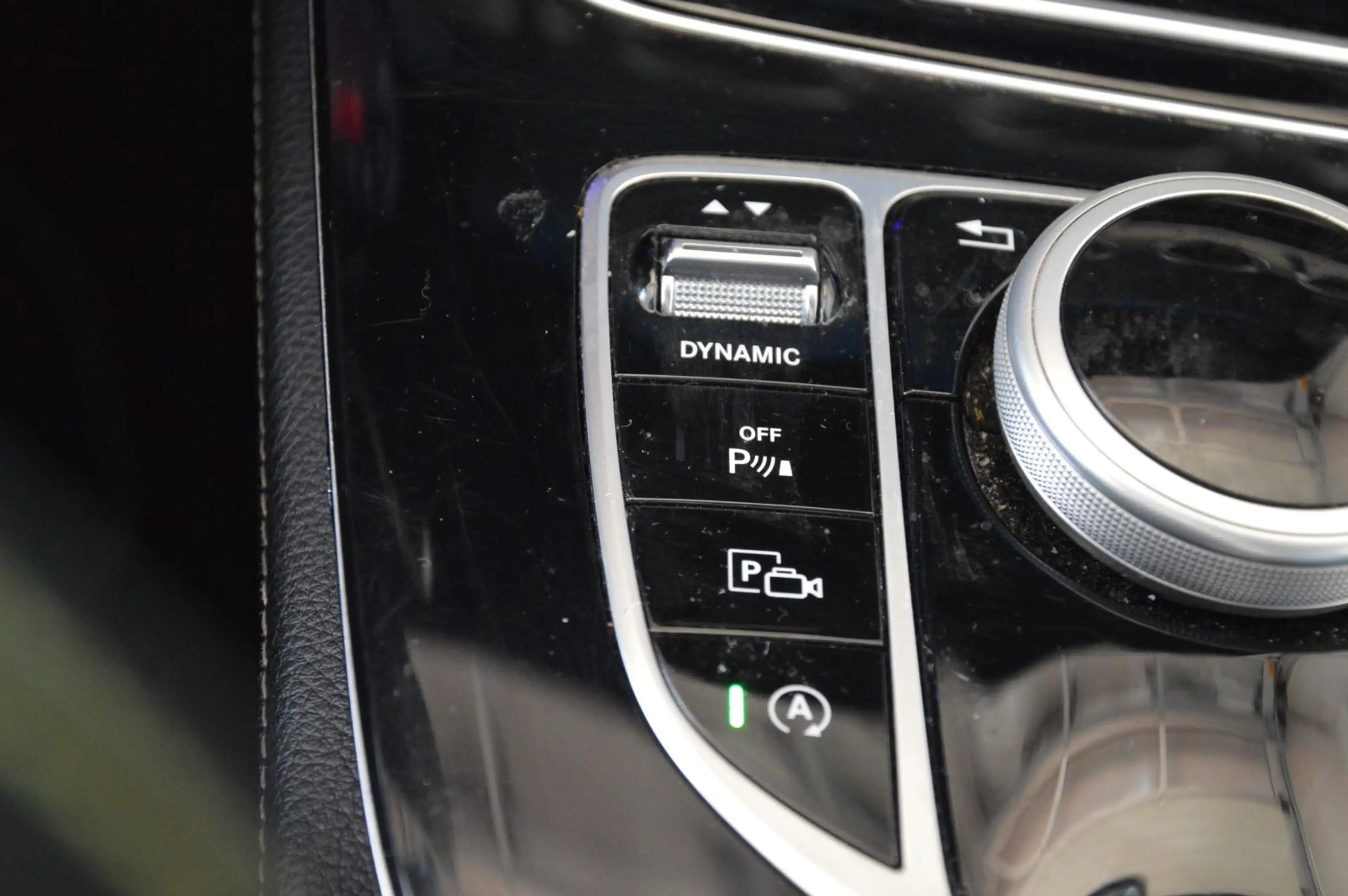 Mercedes-Benz E 200 d *NAVI*CAM*AHK*WIDESCREEN*9-G*DISTRONIC — photo 12