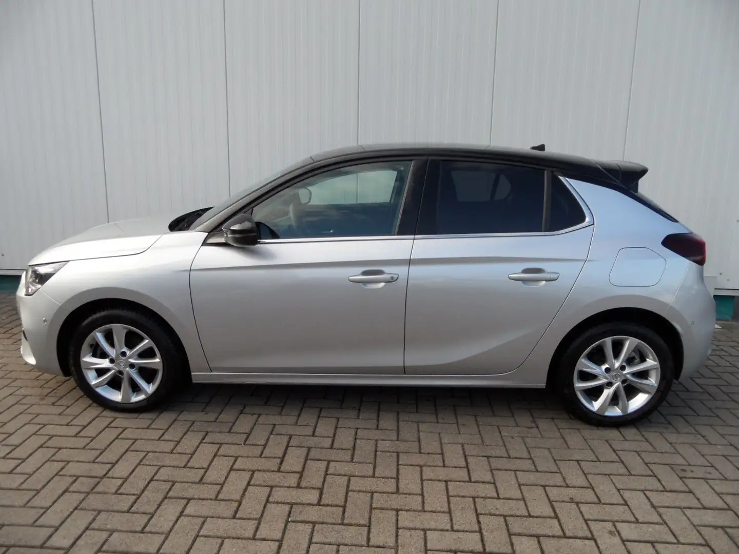 Opel Corsa 1,2 Elegance+Sitzhzg+Kamera+LED+Automatik Plateado - 1