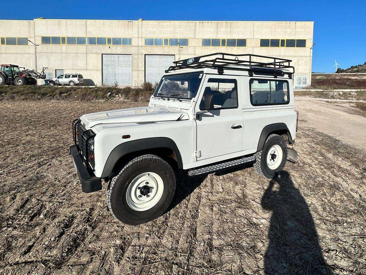 Land Rover Defender Defender Comercial 110 2.5Td5 Techo Duro - foto 1