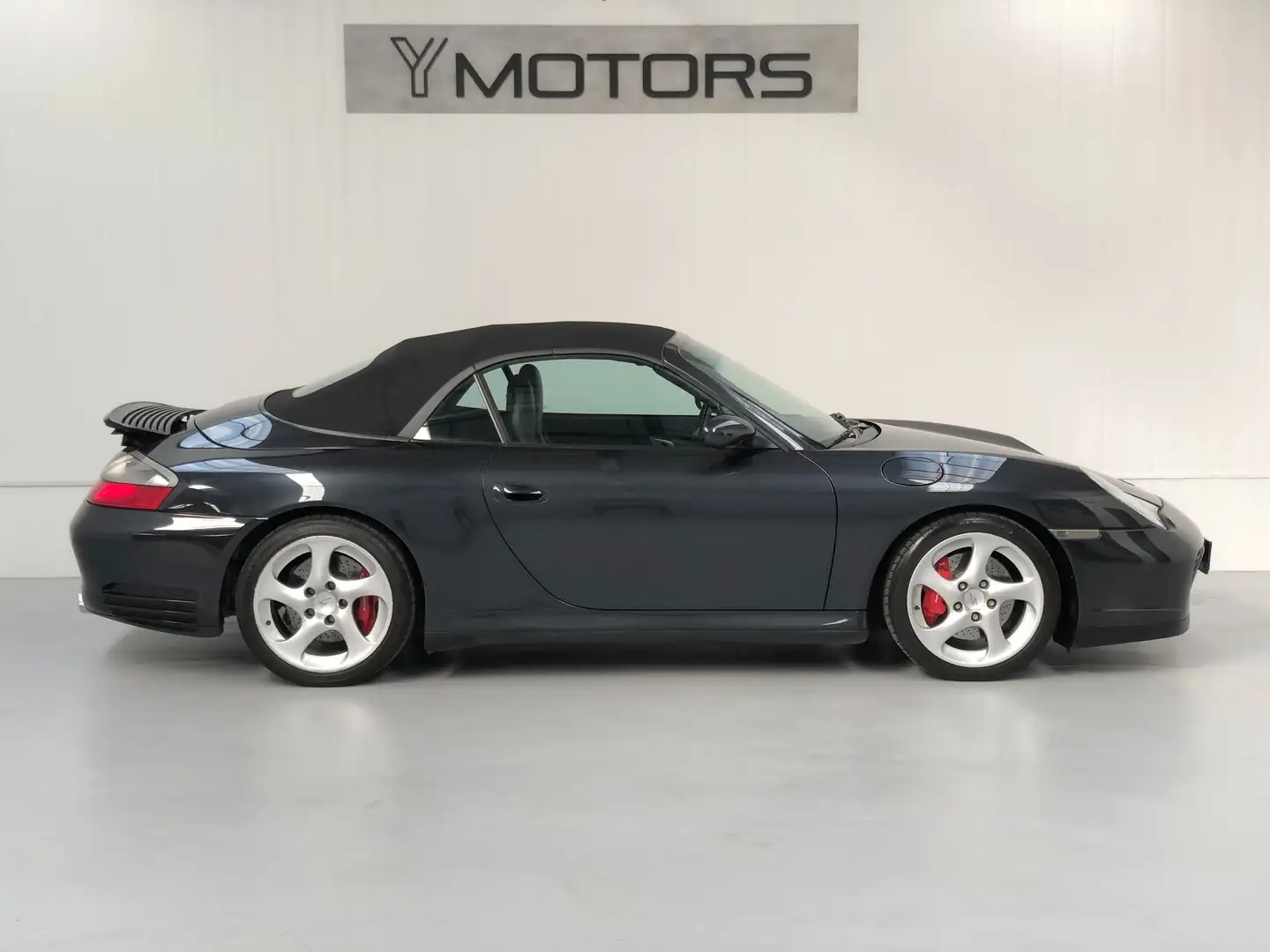 Porsche 911 996 CARRERA 4S CABRIO 3.6i 64.000 KM! + HARDTOP Grijs - 2
