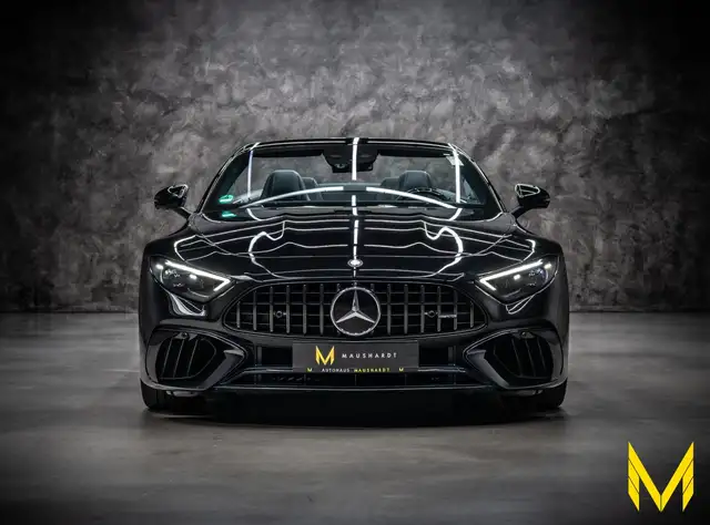 Mercedes-Benz SL view 3