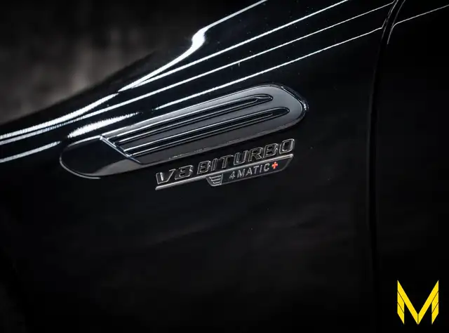 Mercedes-Benz SL view 11