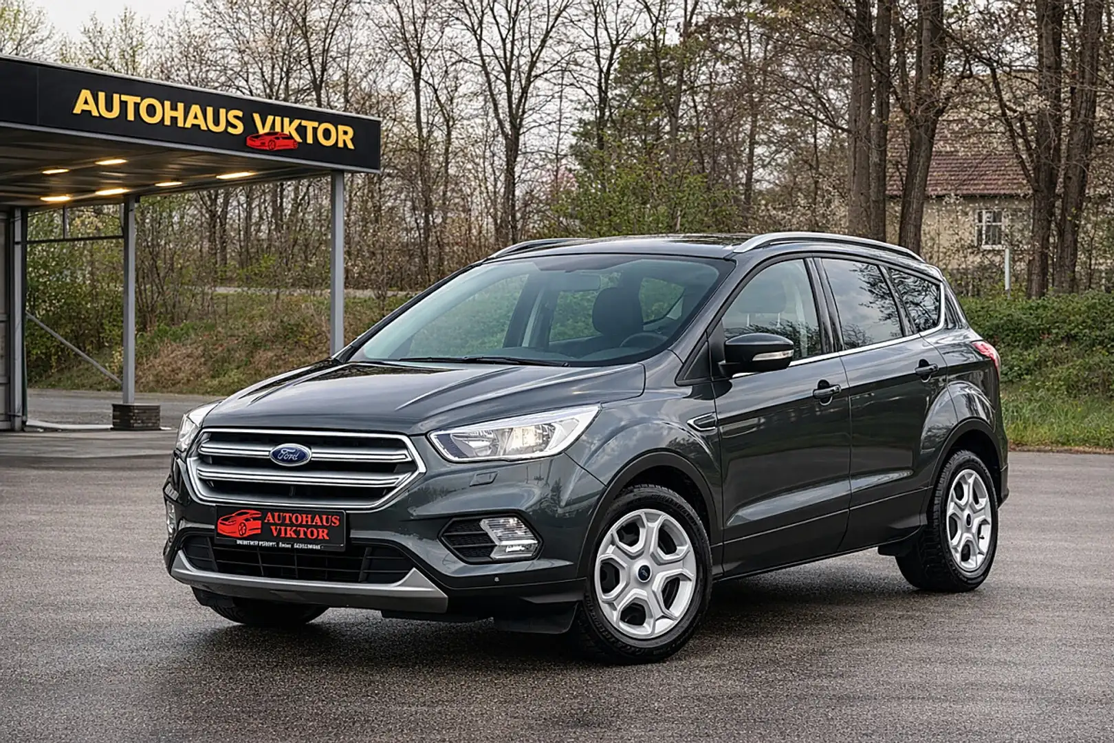 Ford Kuga 1,5 EcoBoost Trend*GARANTIE,WENIG KM* Grün - 1